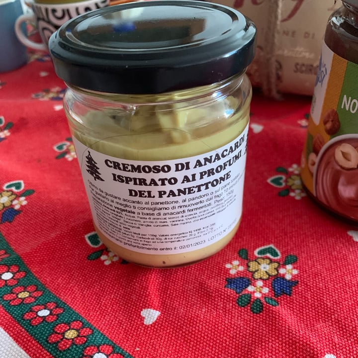 photo of Il CashewFicio cremoso di anacardi ispirato ai profumi del panettone shared by @bibianca on  28 Dec 2022 - review