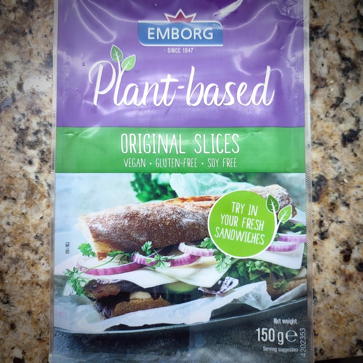 photo of Emborg plant based cheese original shared by @patriciagarcia on  18 Jul 2023 - review