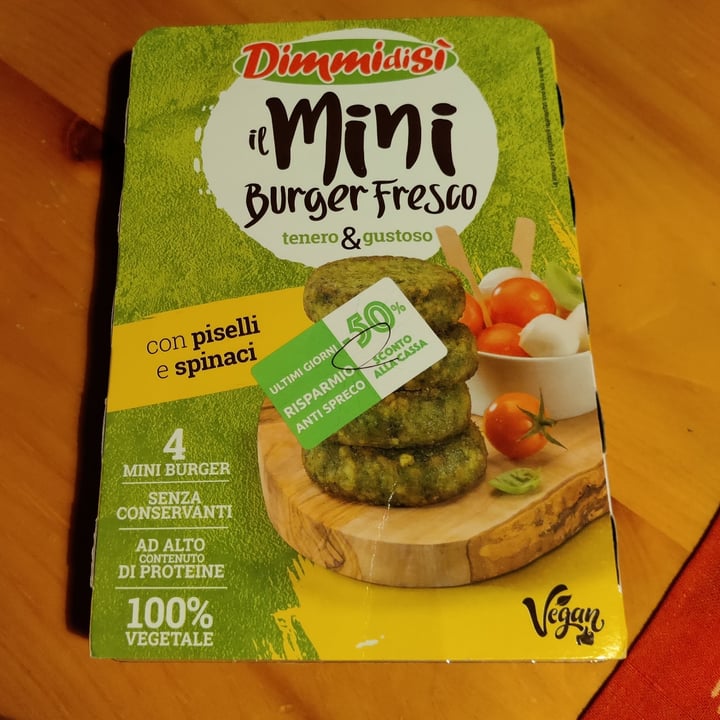 photo of Dimmidisi il miniburger fresco con piselli e spinaci shared by @verticales on  04 Mar 2023 - review