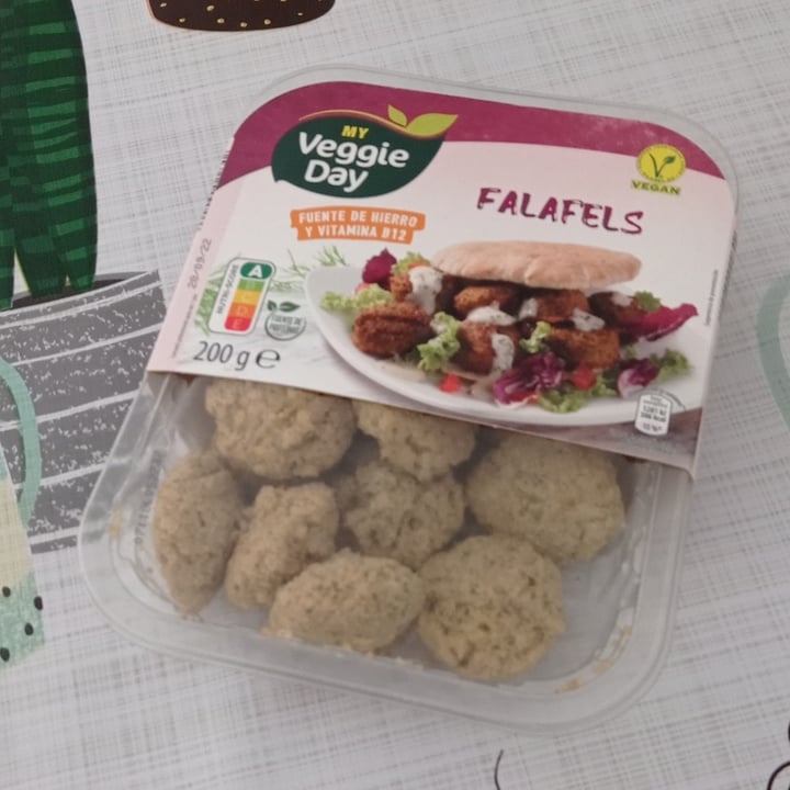 photo of My veggie day Falafell shared by @tintadecuervo on  27 May 2023 - review