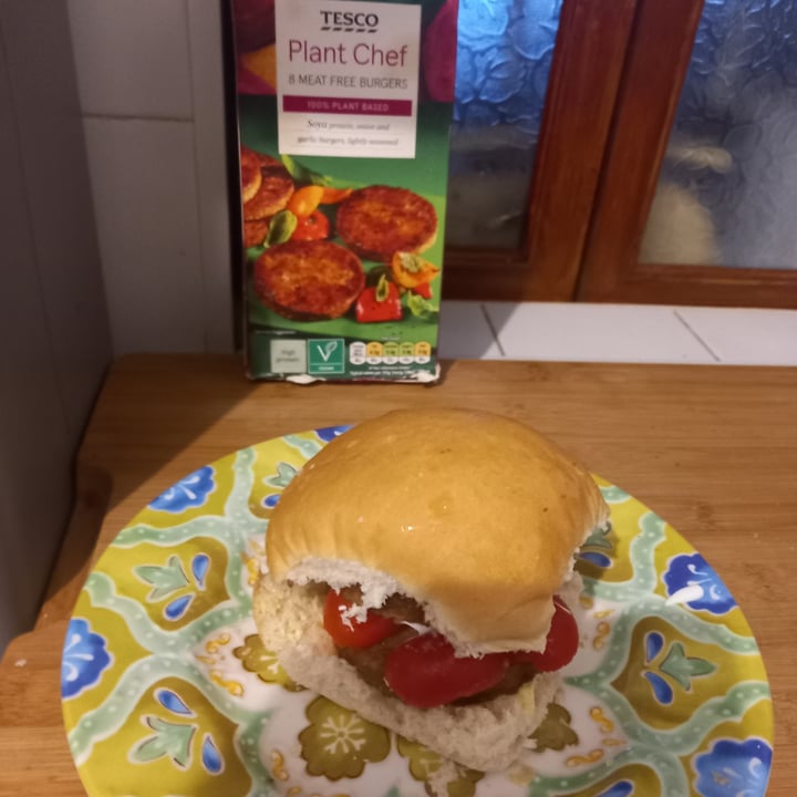 photo of Tesco Plant Chef Plant Chef  Meat free burgers shared by @meatismadeinhell on  03 Jan 2023 - review