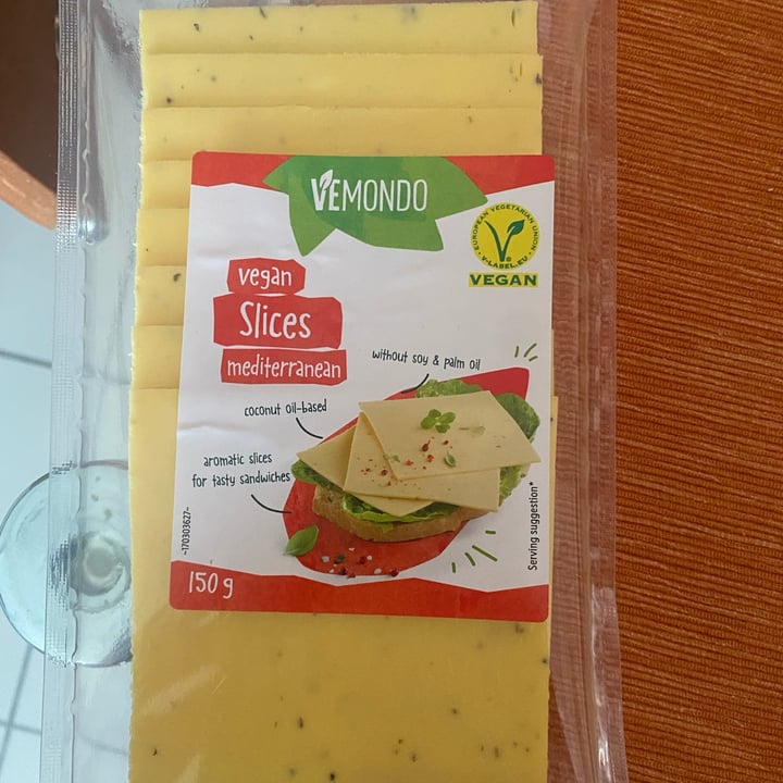 photo of Vemondo Vegan slices mediterranean shared by @aaaaaandsss on  14 Aug 2023 - review