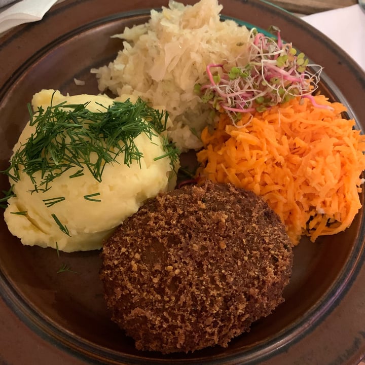 photo of NO BONES Vegan Food POLISH STYLE MINCED CUTLETS shared by @pboeira on  14 Jun 2023 - review