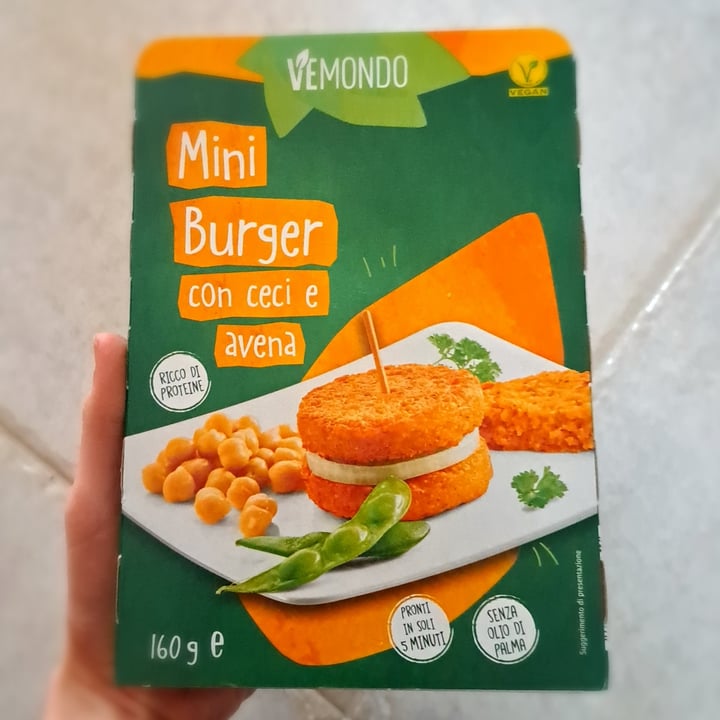 photo of Vemondo Mini Burger con Ceci e Avena shared by @giuliasmart on  24 Jan 2023 - review