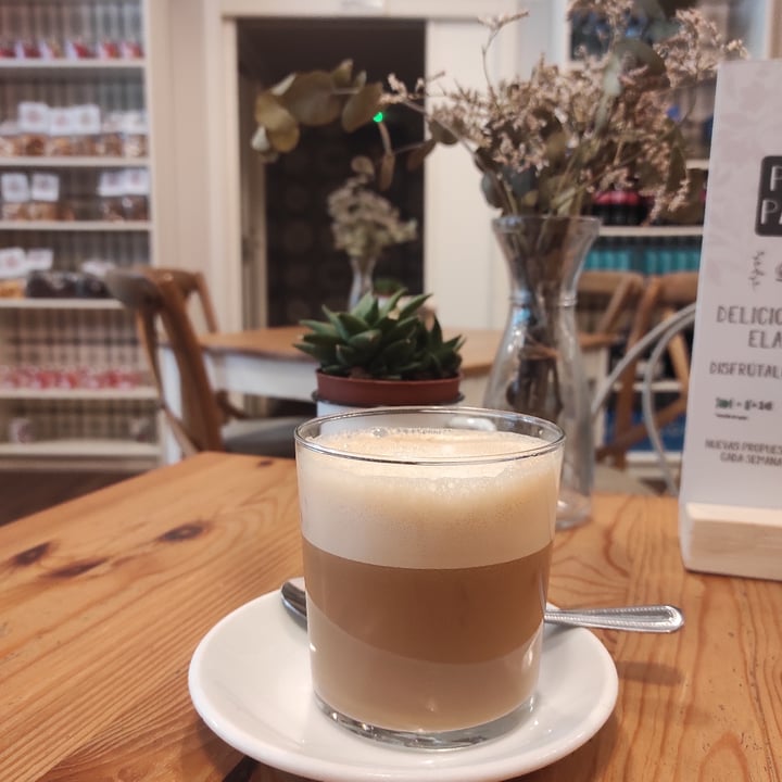 photo of Sésamo Bakery Shop & Lounge Café con bebida de avena shared by @cusquisquis on  06 Jul 2023 - review