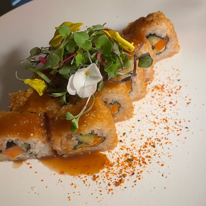 photo of MUDRÁ Plant Based - Madrid tempura roll shared by @barbarapgs on  30 Jun 2023 - review