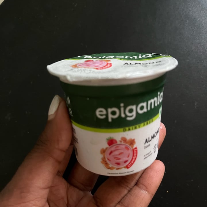 photo of Epigamia Almond yogurt shared by @melindaabraham on  17 Mar 2023 - review