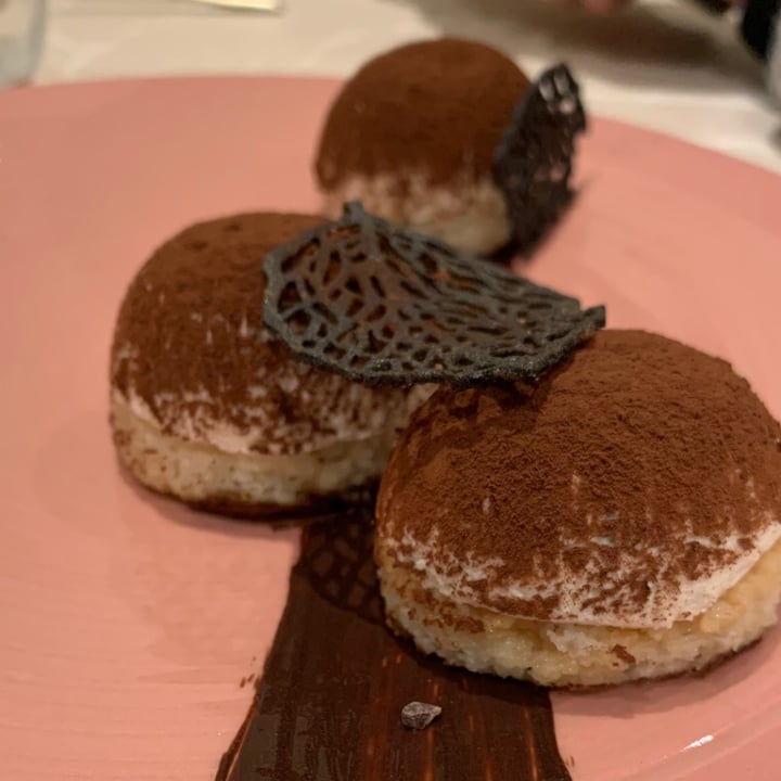 photo of Linfa Milano - Eat Different Tiratisù shared by @ombre on  21 Dec 2022 - review