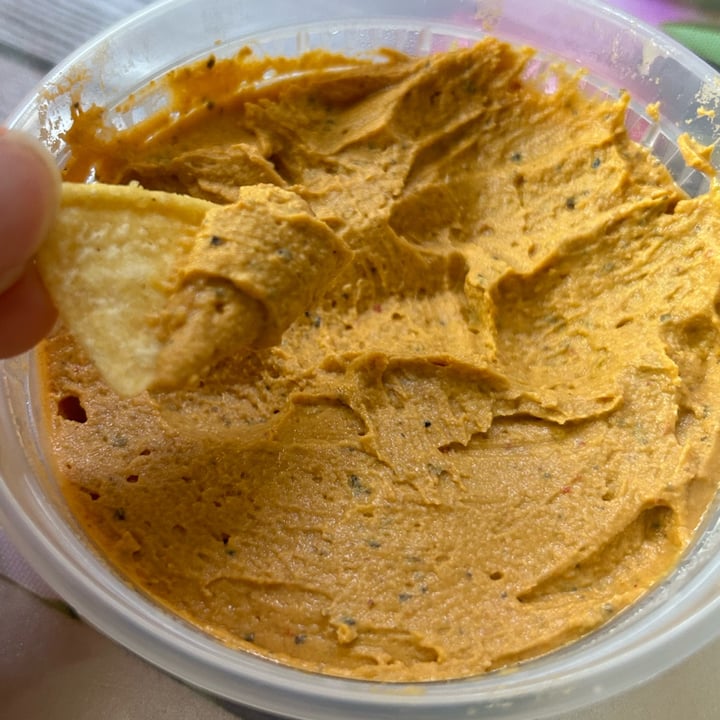 photo of yummy yummy products spicy black beans hummus shared by @izzyyrey on  30 May 2023 - review