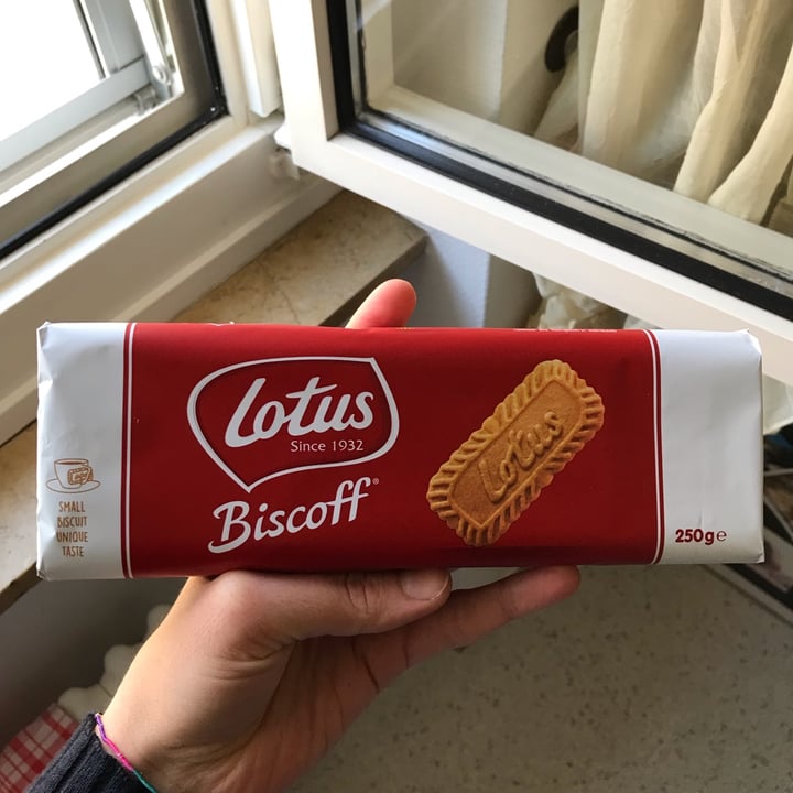 photo of Lotus Biscoff Biscoff 6 granen shared by @arenavegan on  09 Feb 2023 - review