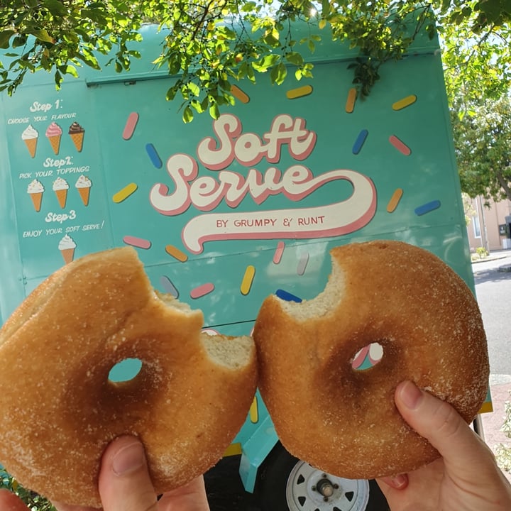 photo of Grumpy & Runt | Little Deli & Donuts Cinnamon Donut shared by @goodgreens on  29 Dec 2022 - review
