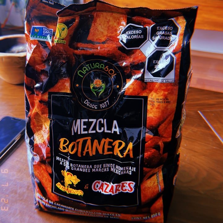 photo of Cazares Fritura de harina de maíz con chile shared by @adriananaranjo on  09 Jul 2023 - review