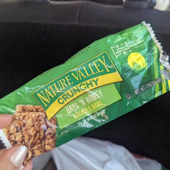 photo of Nature Valley oats and apple shared by @barbara22 on  02 Jun 2023 - review