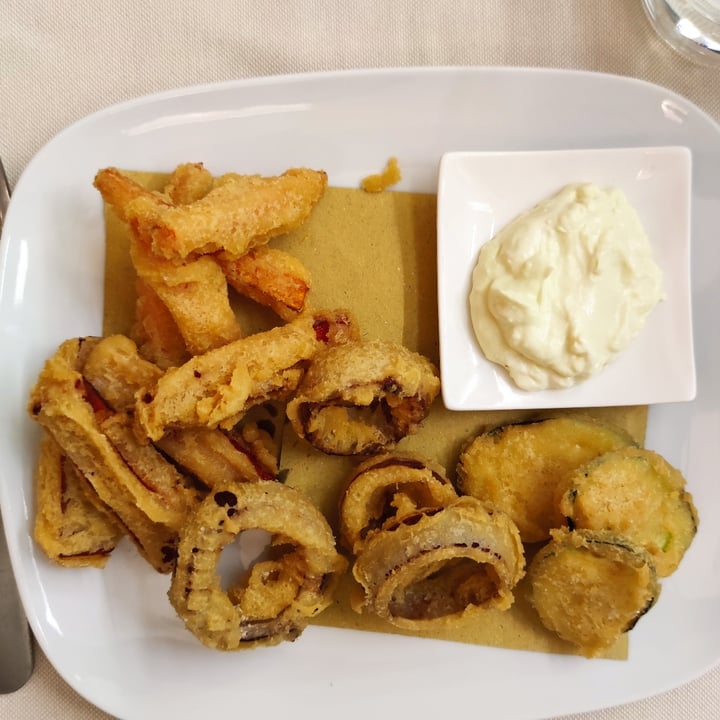 photo of Ristorante Gintilla Cagliari Tempura di verdure miste con mayo vegan shared by @lorenaatz on  25 Apr 2023 - review