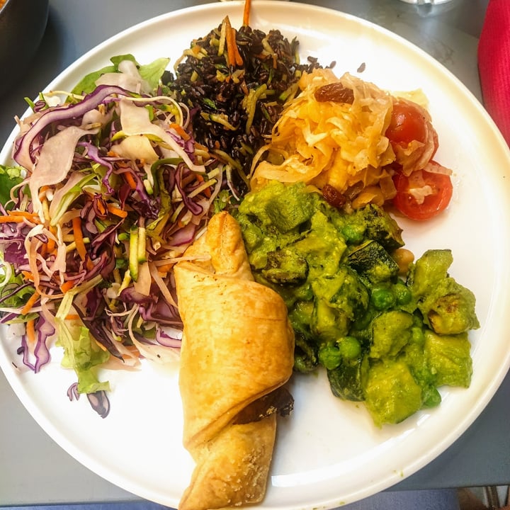 photo of Botanica Lab Cucina Buddha bowl shared by @lidiaaguilar on  23 May 2023 - review