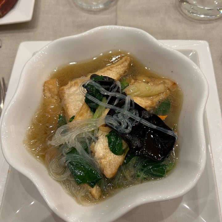 photo of Shanghai Naturalmente Zuppa con spaghetti di riso, tofu, verdure shared by @alexsunrise on  20 Mar 2023 - review