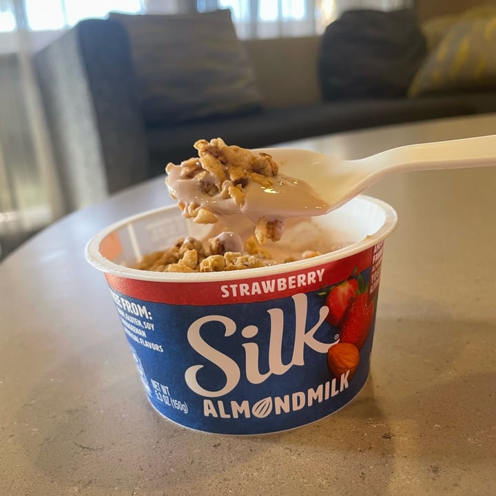 photo of Silk Strawberry almond milk yogurt shared by @claudiad on  19 Feb 2023 - review