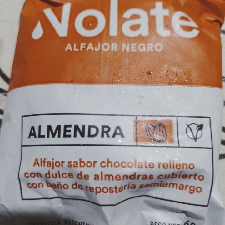 photo of Nolate Alfajor Sabor Chocolate Relleno Con Dulce De Almendras shared by @euge86 on  07 Jan 2023 - review