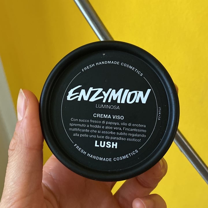 photo of LUSH Fresh Handmade Cosmetics Enzymion shared by @polpetta on  24 Mar 2023 - review