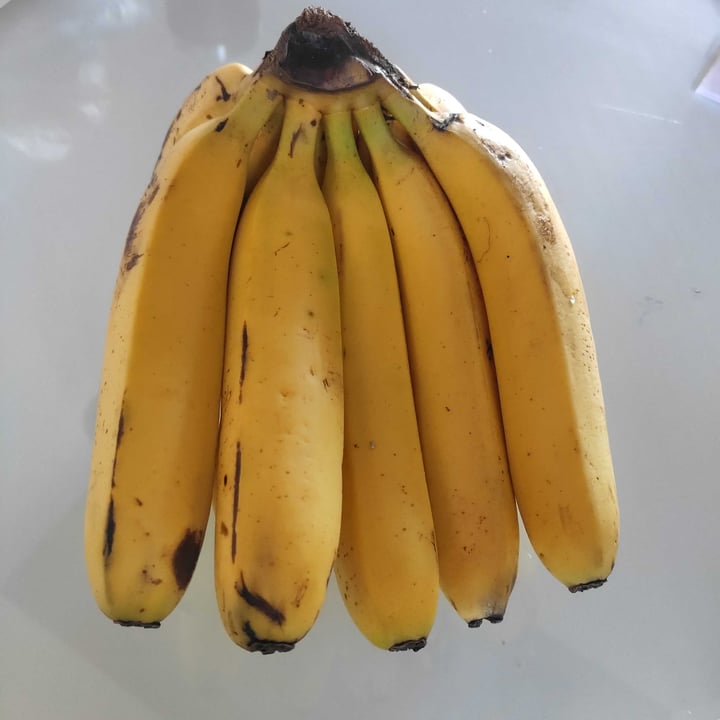 photo of Banana brasil banana fruta shared by @elianedebastiani on  03 Apr 2023 - review