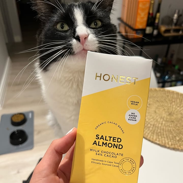 photo of Honest Chocolate Salted Almond shared by @jessamygraham on  22 Dec 2022 - review