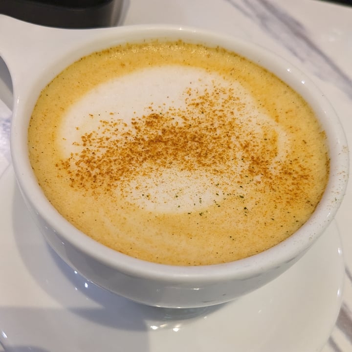 photo of The Oatberry Cafe Turmeric Latte shared by @akanksha-r on  21 Jan 2023 - review