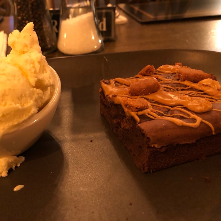 photo of The George Inn brownie al cioccolato shared by @soniapesa on  10 Aug 2023 - review