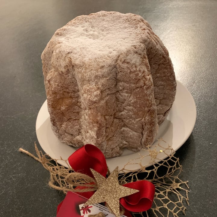 photo of DOLCE RUBINO Pandoro shared by @irfer on  21 Dec 2022 - review