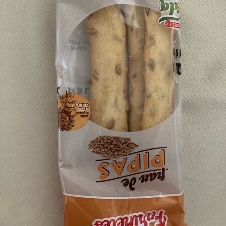 photo of Pan de pipas Pan de pipas shared by @spontaneoushorse91 on  09 Aug 2023 - review