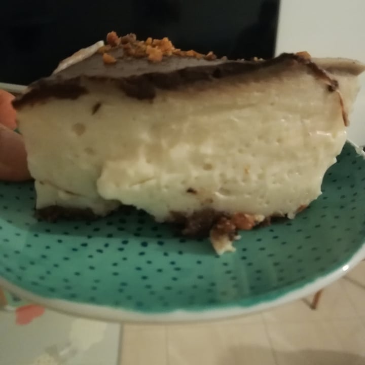 photo of Sweet Paradise Cheesecake Snickers shared by @grilla on  06 Aug 2023 - review