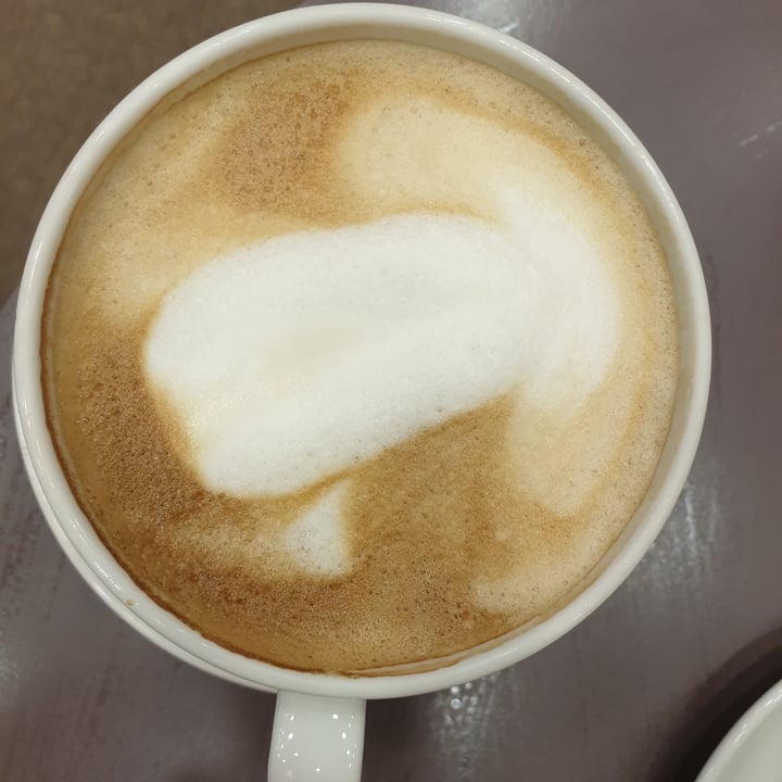 photo of Caif Cafe Latte with oat milk (also almond milk available) shared by @bruzdulis on  11 Mar 2023 - review