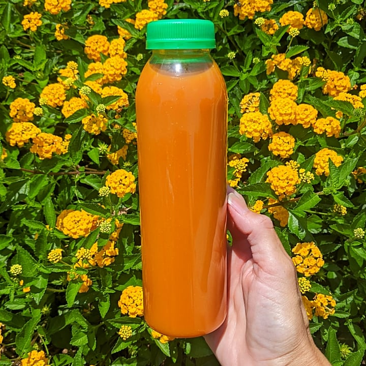 photo of Cafe Juju Carrot, Ginger and Mango Juice shared by @veggieassassin on  10 Jun 2023 - review