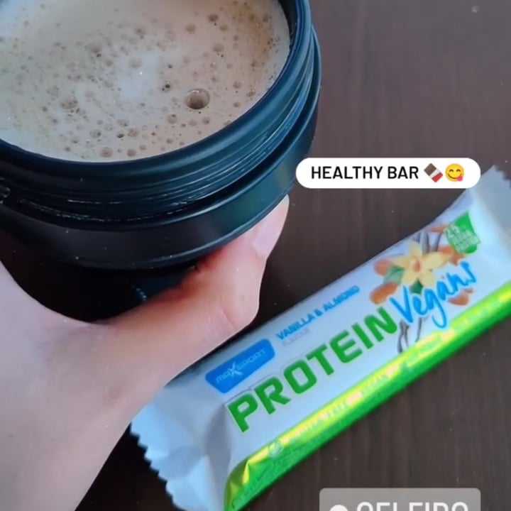 photo of Celeiro Protein vegan bar shared by @elsagrow on  10 Feb 2023 - review