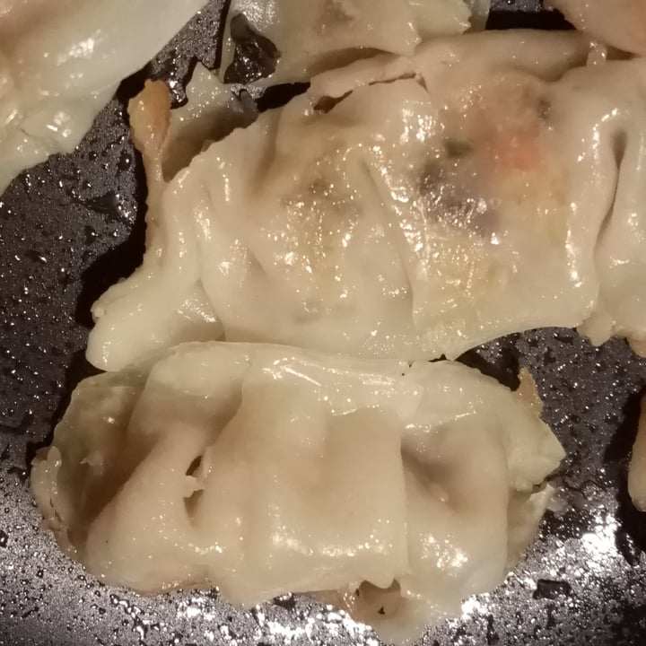 photo of Chef Select Asian Style Gyoza ravioli con verdure shared by @valeveg75 on  04 Aug 2023 - review