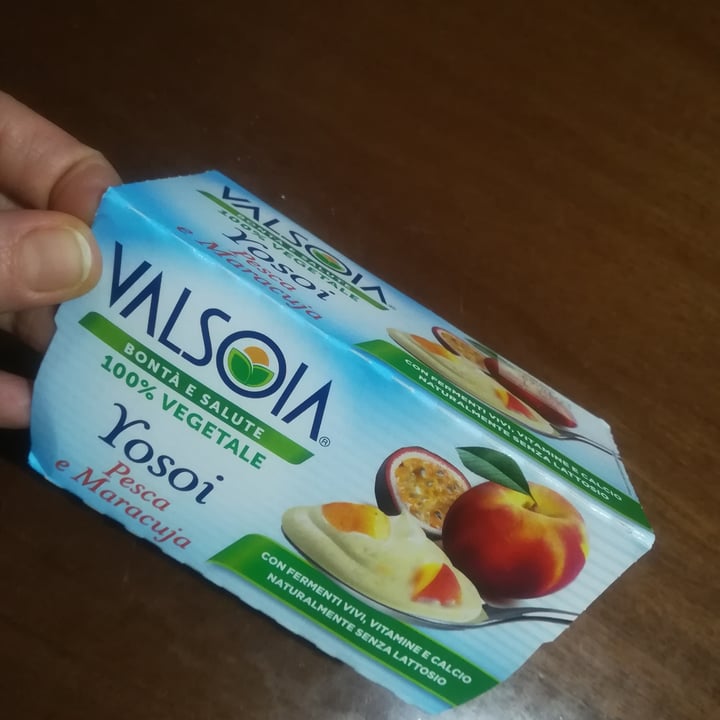 photo of Valsoia Yogurt alla pesca&maracuja shared by @laangy on  26 Feb 2023 - review
