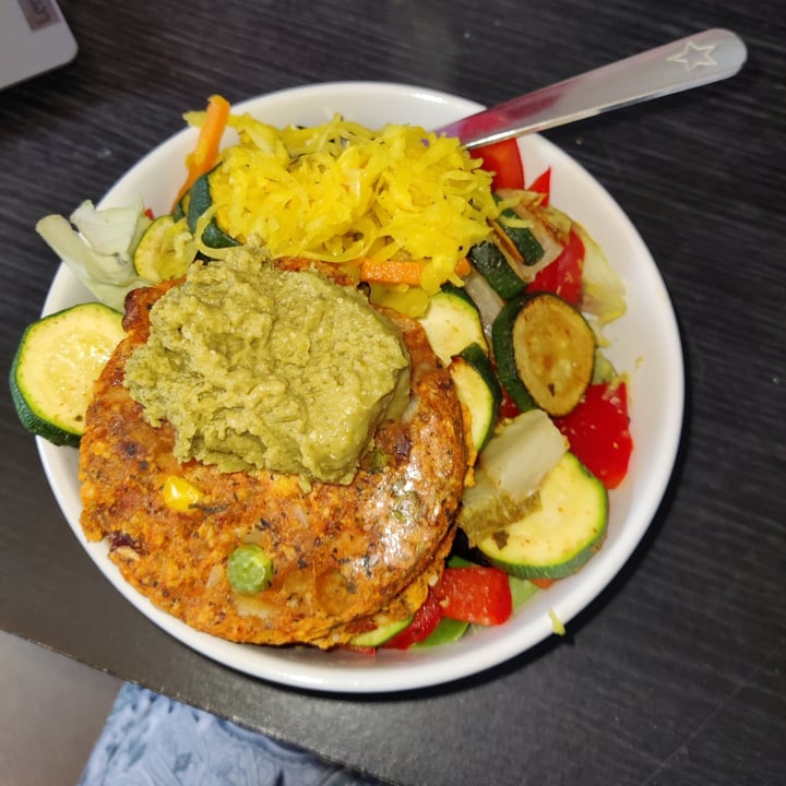 photo of Sainsbury's Love your veg 2 veggie burgers shared by @hummuswhore on  04 Mar 2023 - review