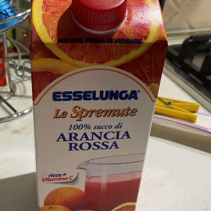 photo of Esselunga Le Spremute - 100% succo di arancia rossa shared by @goldy23 on  20 Mar 2023 - review