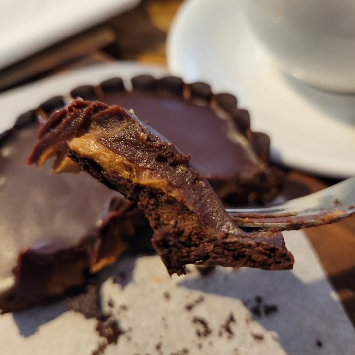 photo of Honest Chocolate Cafe Biscoff and Chocolate tart shared by @simonel on  05 Jul 2023 - review
