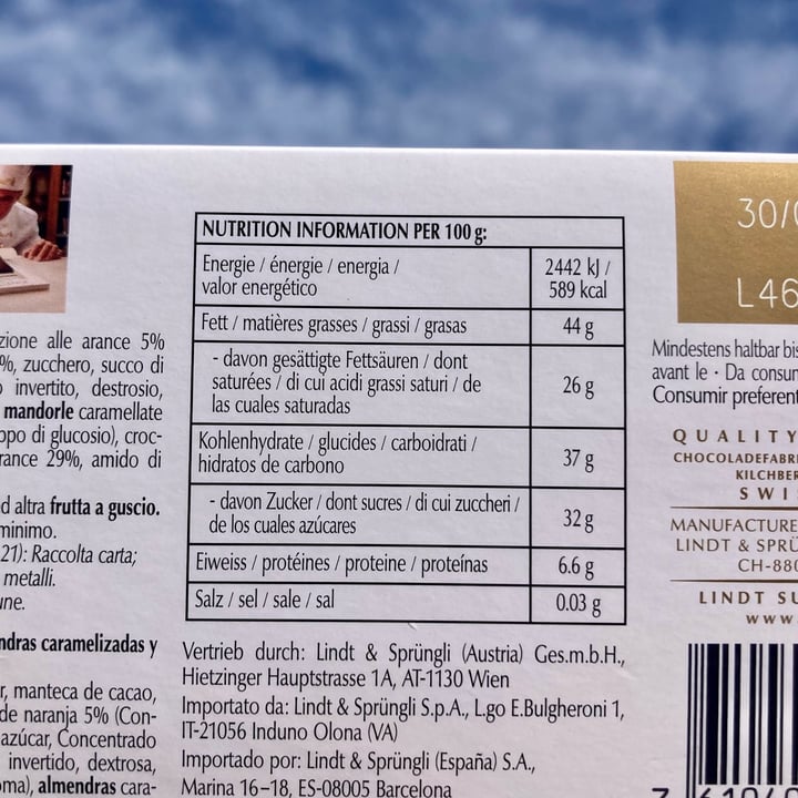 photo of Lindt Excellence - Amandes Orange shared by @asiayportia on  26 Mar 2023 - review