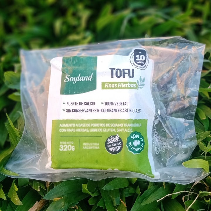 photo of SoyLand soyland tofu con hierbas shared by @lau1307 on  25 Jan 2023 - review