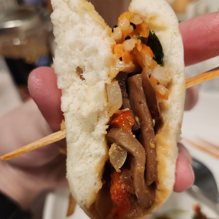 photo of V Revolution Black Pepper Mushroom Bao shared by @lizzib on  18 Feb 2023 - review