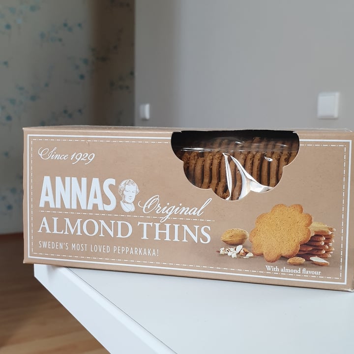 photo of Annas Almond Thins shared by @klarawoodson on  30 May 2023 - review