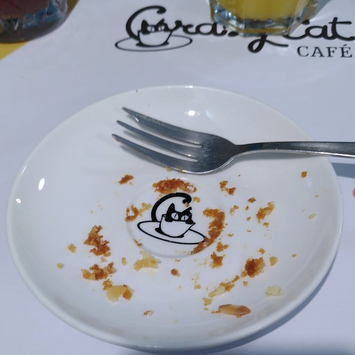 photo of Crazy Cat Café quadrotto mele e mandorle shared by @merry-cherry-veg on  30 Mar 2023 - review