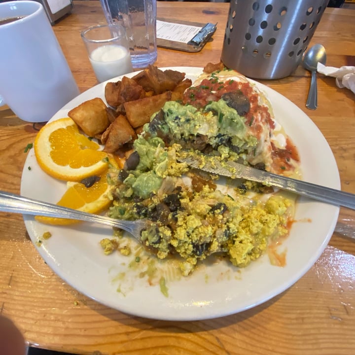 photo of Vertical Diner Breakfast Burrito shared by @sninkelletti on  23 Jan 2023 - review