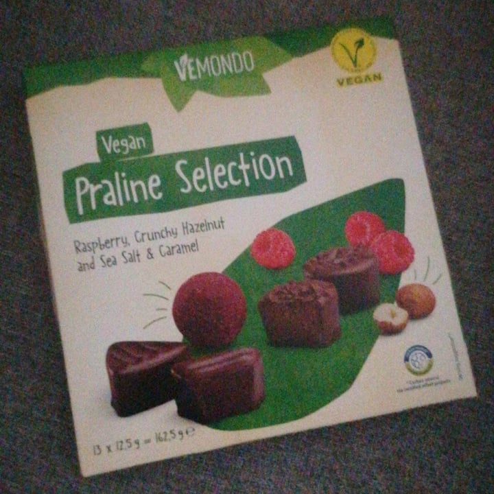 photo of Vemondo Vegan praline selection shared by @ngn28 on  24 Feb 2023 - review