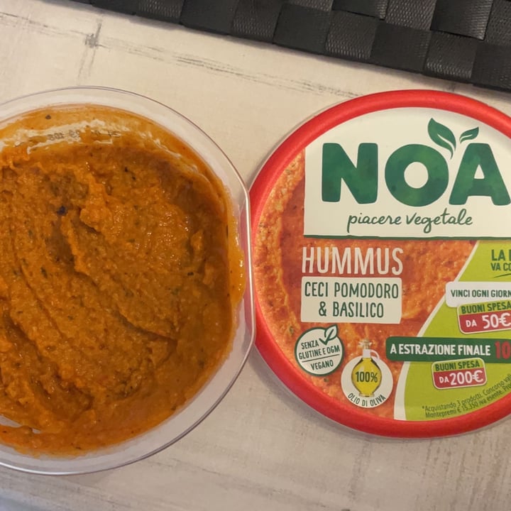 photo of noa piacere vegetale Hummus Ceci Pomodoro & Basilico shared by @giacomo-mazzola on  07 May 2023 - review