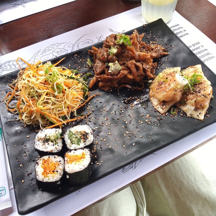 photo of Kora Vegan Sushi Bento 2 shared by @juliasilva on  31 Dec 2022 - review