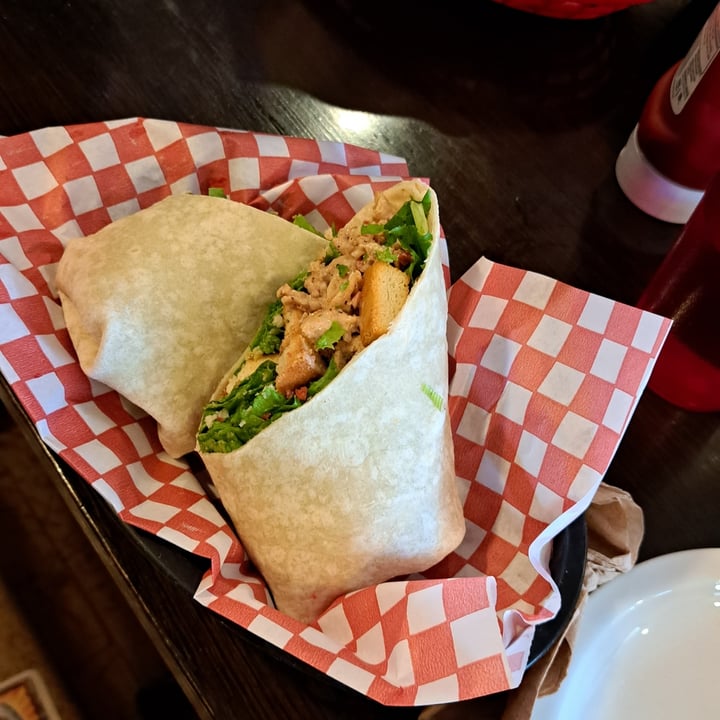 photo of The Hearty Hooligan "Chicken" Caesar wrap shared by @svraphael88 on  12 Mar 2023 - review