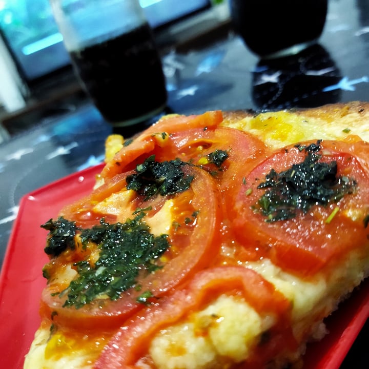 photo of Pizzas y Empanadas IL Giardino De Devoto Pizza Capresse shared by @fabuchi on  09 Jun 2023 - review