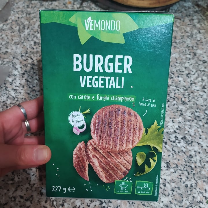 photo of Vemondo 2 Burger con carote e funghi champignon shared by @rhettiam on  18 May 2023 - review